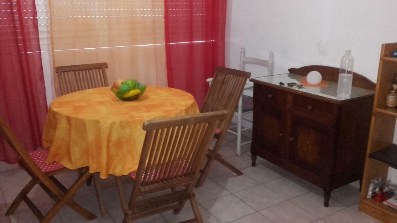 Appartement Sunburst แซ็งแตนน์ ภายนอก รูปภาพ